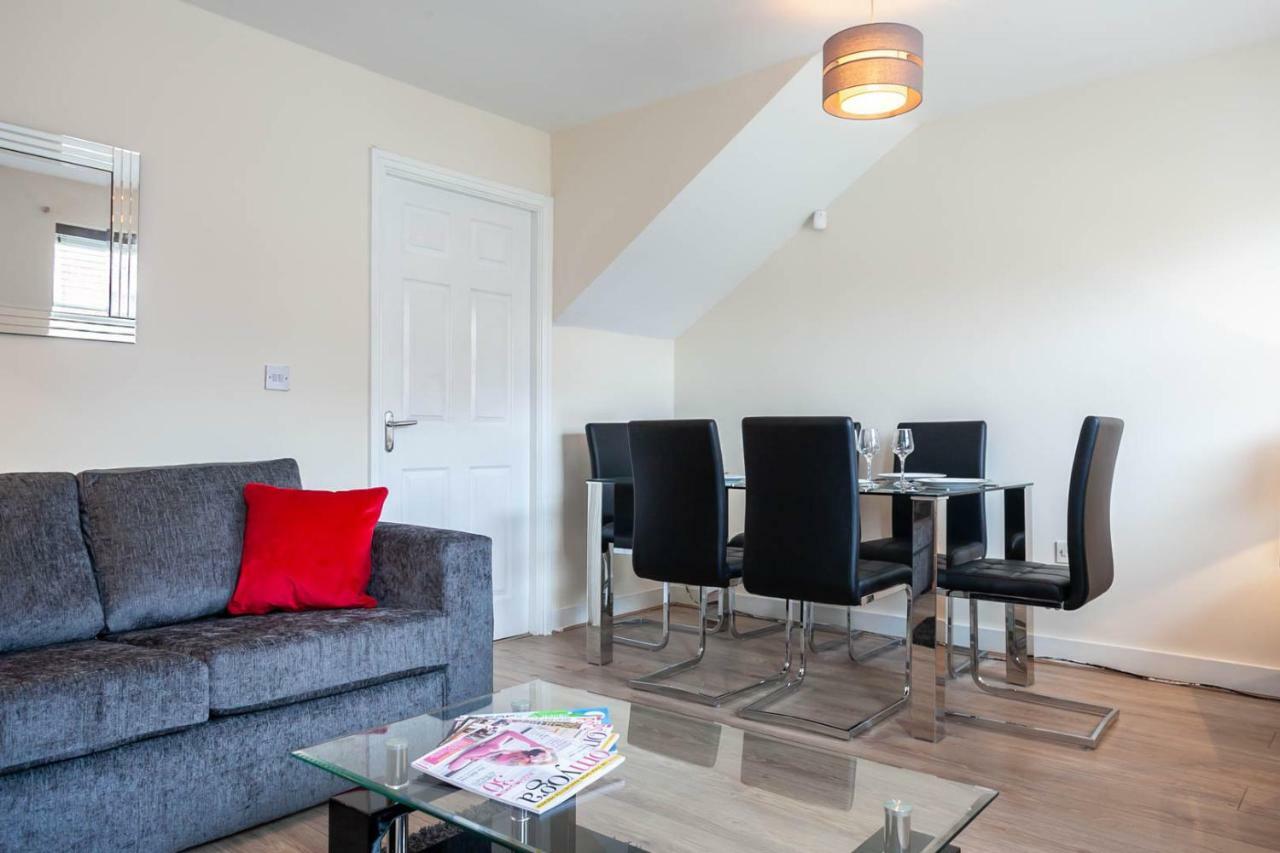 4 Bed Home, Driveway Parking Ideally Located In Latchford, Warrington - Executive St Marys House Exterior photo